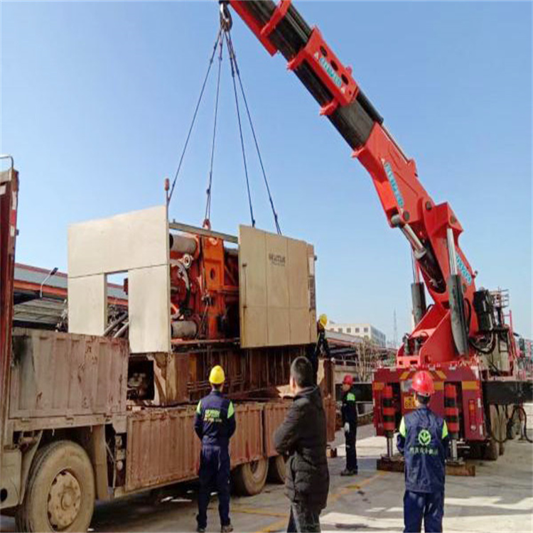 滦南县吊车出租公司推荐：专业团队，设备齐全