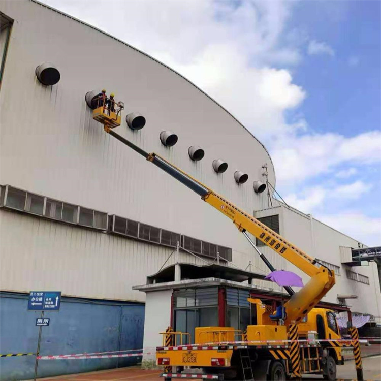 滦南县高空作业车出租服务：专业广告牌安装解决方案